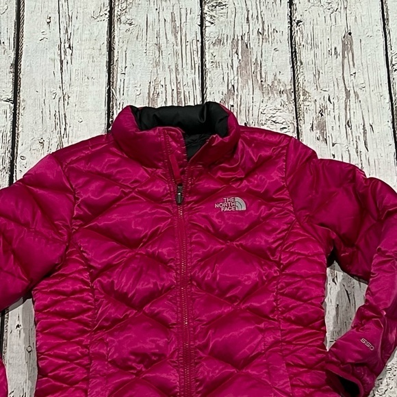 Girls The North Face Dark Pink 500 Goose Down Zip Up Jacket - Picture 3 of 10